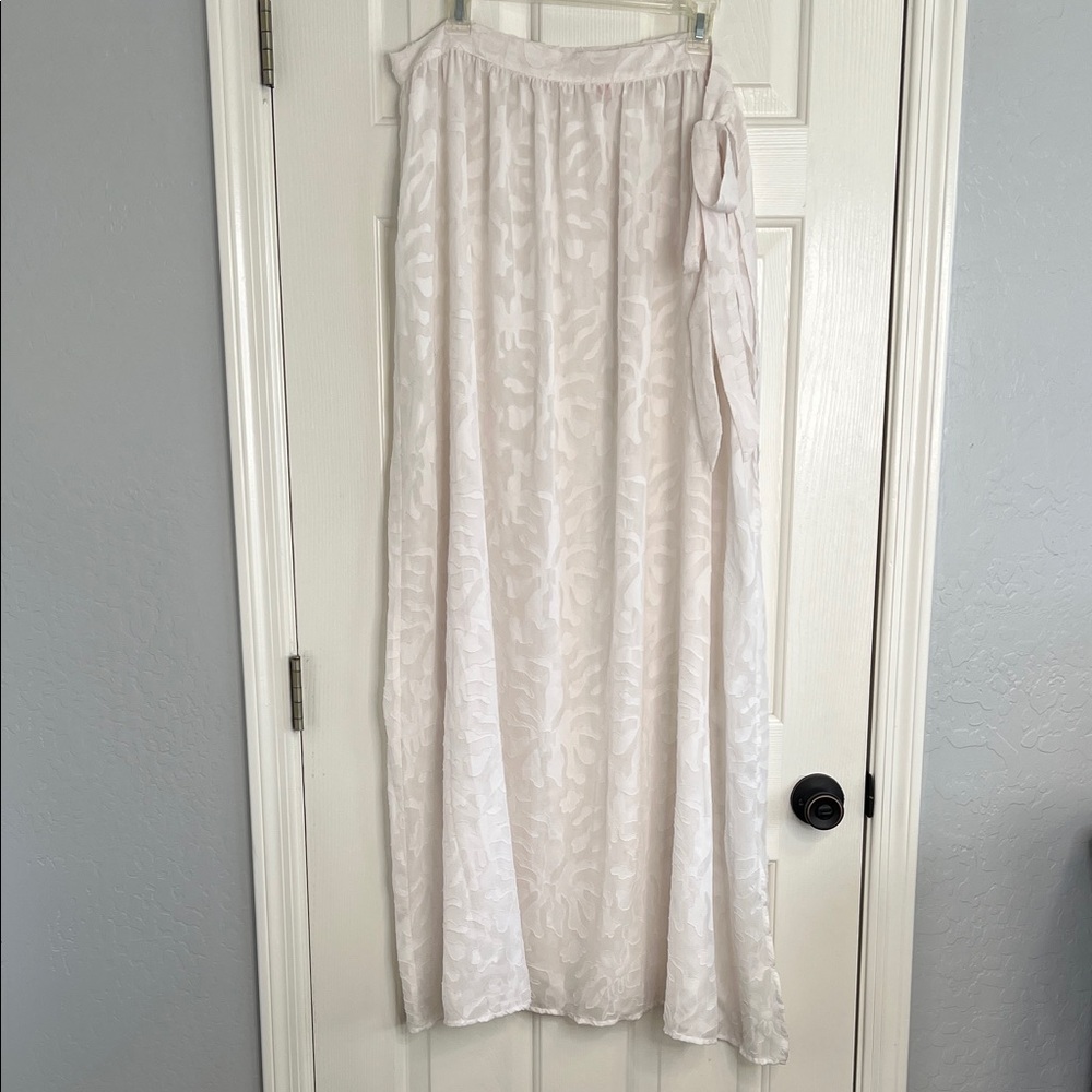 ShowPo white floral burnout lace maxi skirt swim cover up size 16 US - Picture 3 of 10